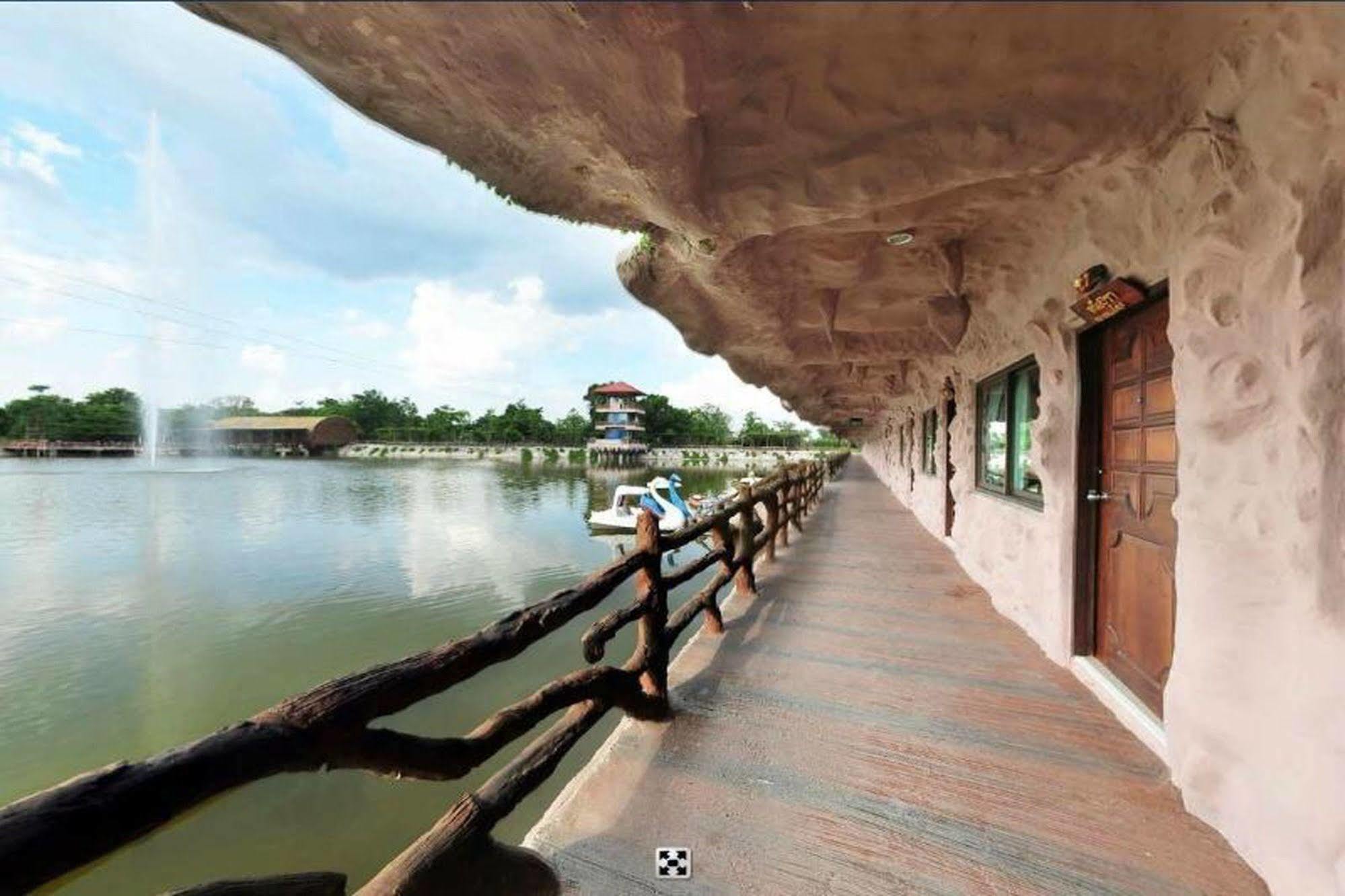 Chart Trip Resort Nakhon Ratchasima Exterior photo